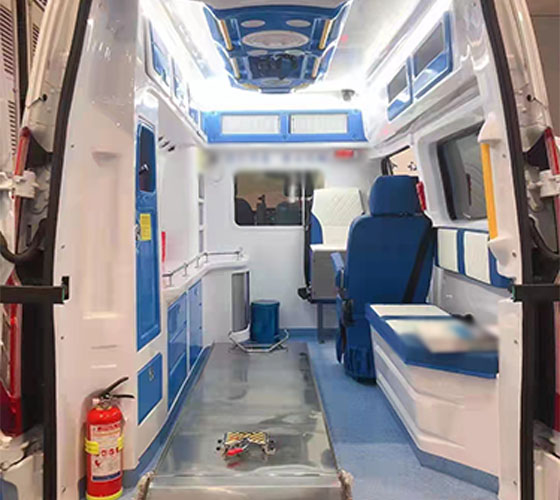 德令哈市车辆内部展示